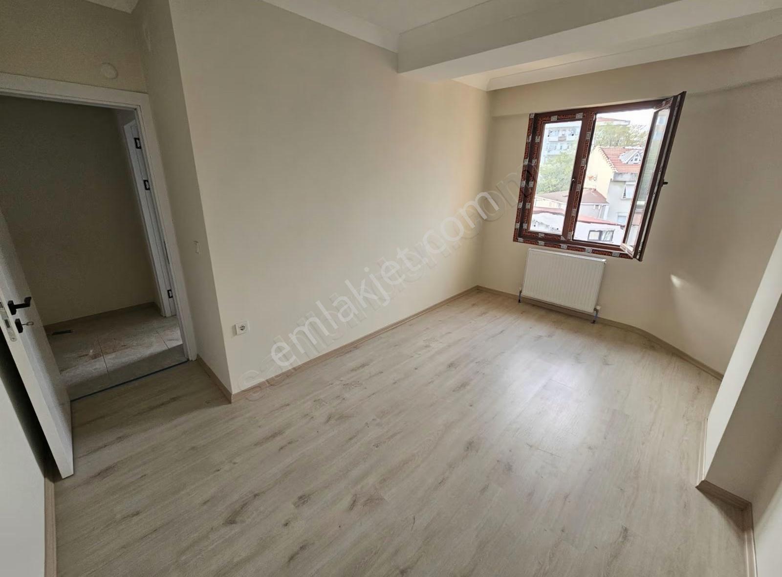 Üsküdar Merkez Cuma Pazarı İçinde 3+2 Sıfır Binada Dublex - Görsel 11