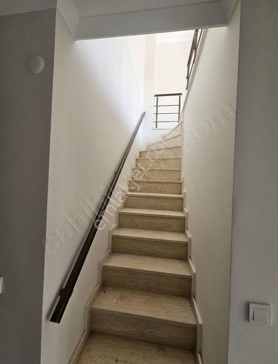 Üsküdar Merkez Cuma Pazarı İçinde 3+2 Sıfır Binada Dublex - Görsel 16