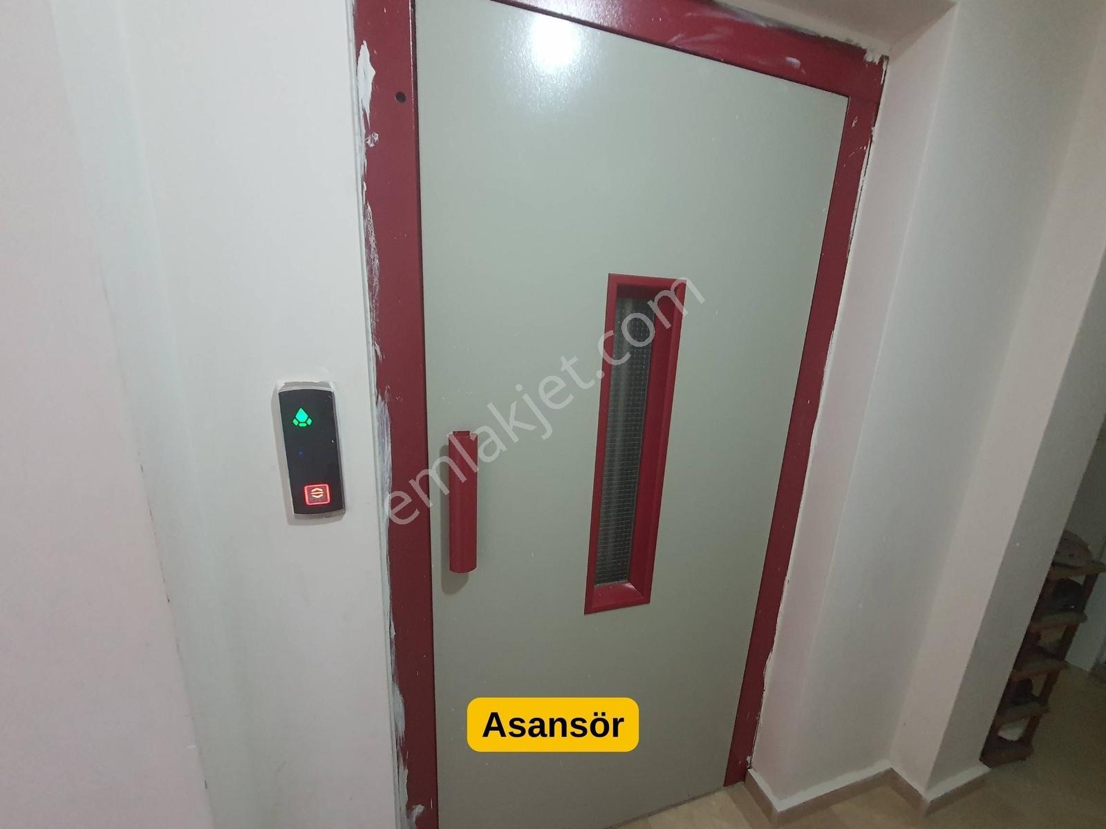 Merkezi Konumda, Heryere Yürüme Mesafesinde, Komple Aydınlık 2+1 - Görsel 14