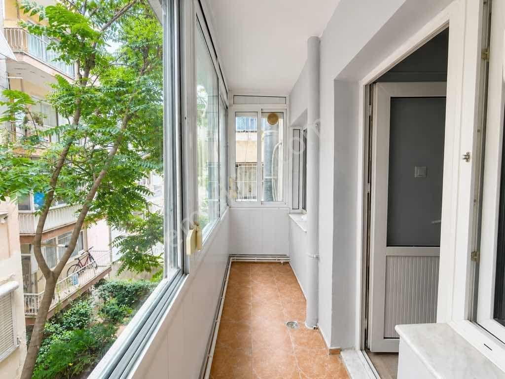 Bostanlı Ana Cadde Üzerinde Kiralık 3+1 Ofis / Daire (110m²) - Görsel 7