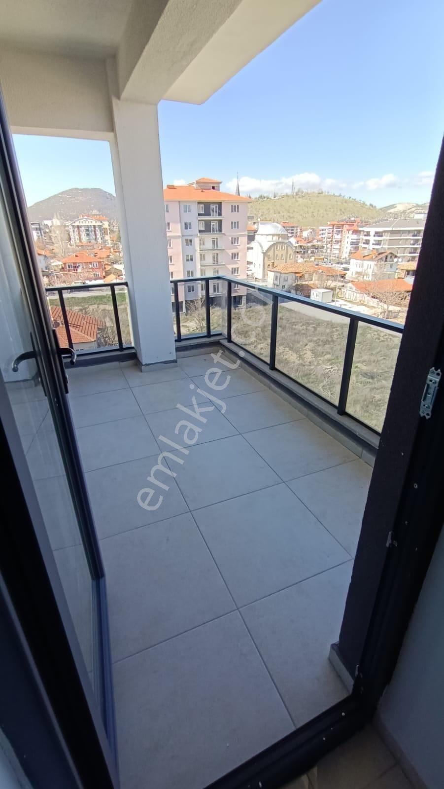 Isparta Çünür Mahallesi Satılık Modern Daire - Görsel 25