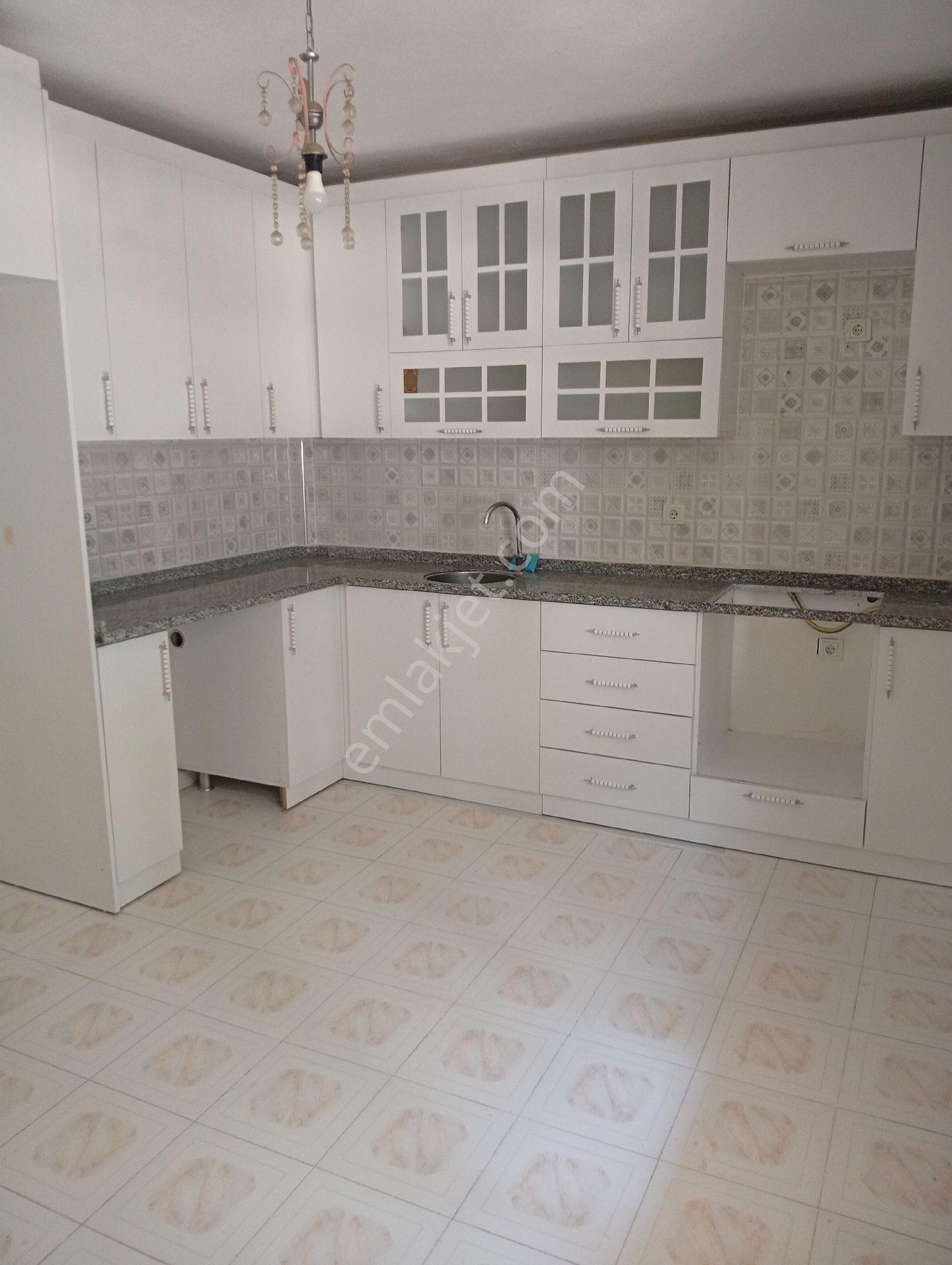 Gültepe Mh 2+1 K.mutfak 1 Kat Kiralık - Görsel 3