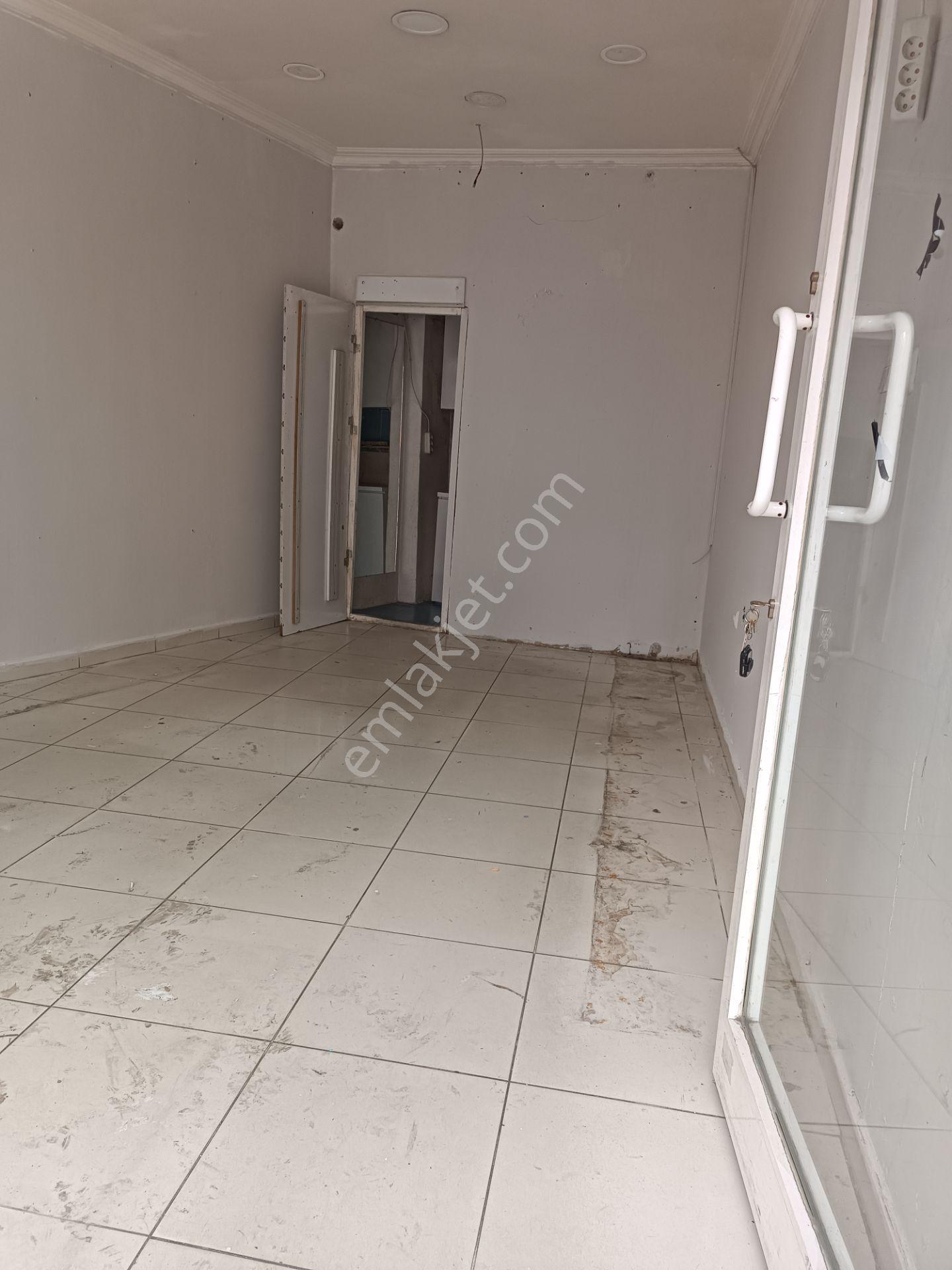 Torunlar Emlaktan Kiralık 22m2 Boş Otomatik Kepenkli Dükkan - Görsel 4