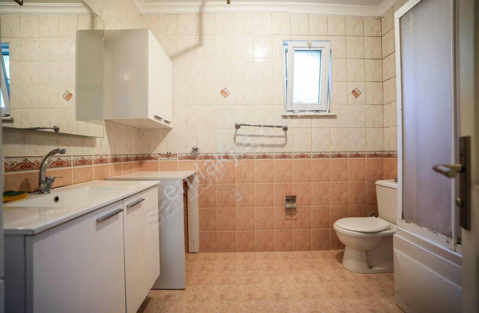 Çekmeköy Gökdeniz Villaları'nda Geniş Bahçeli Konforlu Yaşam - Görsel 35