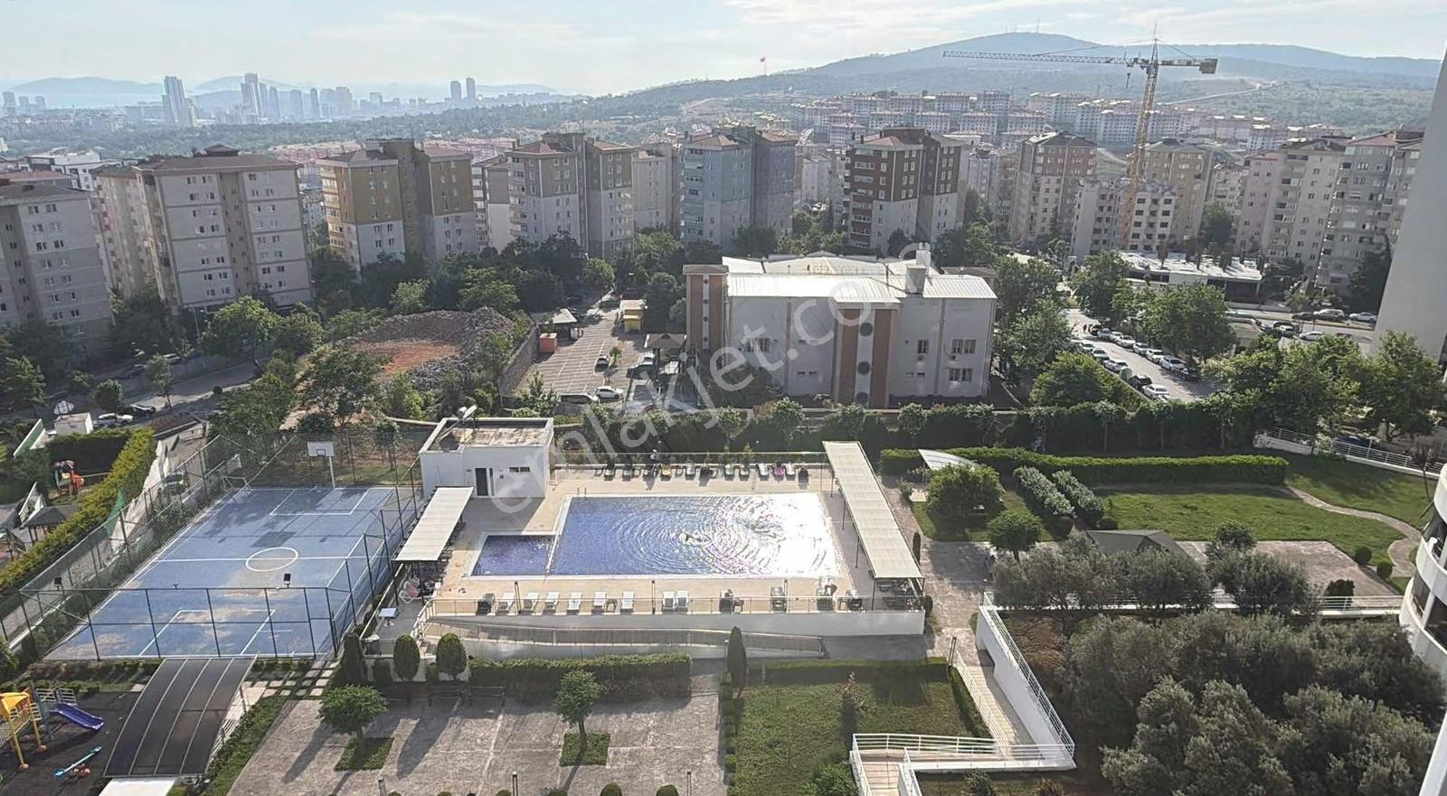Kartal Uğur Mumcu Up Cıty Residence'de 1+1 Adalar Manzaralı