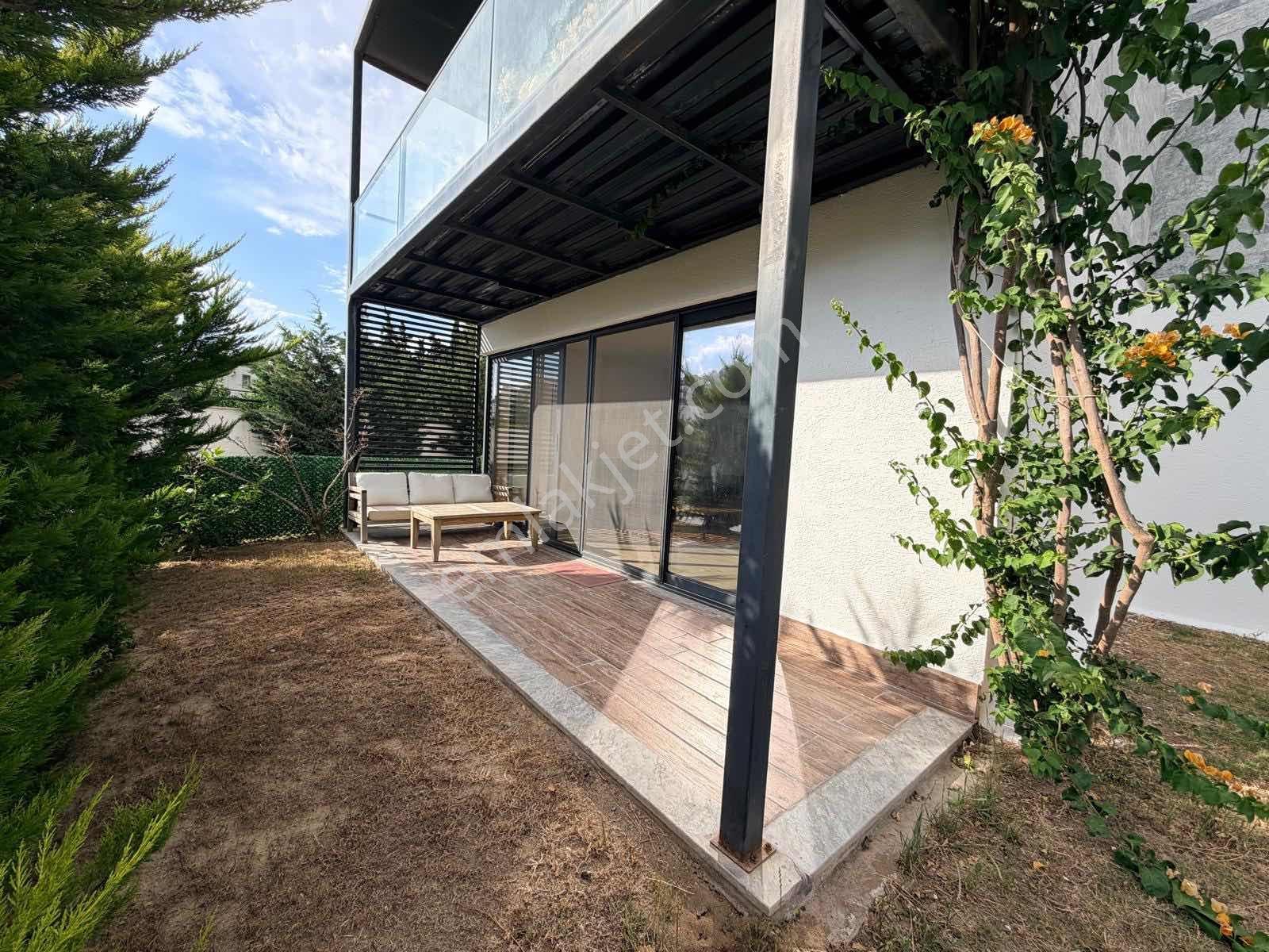 Bodrum Gümüşlük Denize Yürüyüş Mesafesinde 2 Banyolu Bahçekatı - Görsel 36