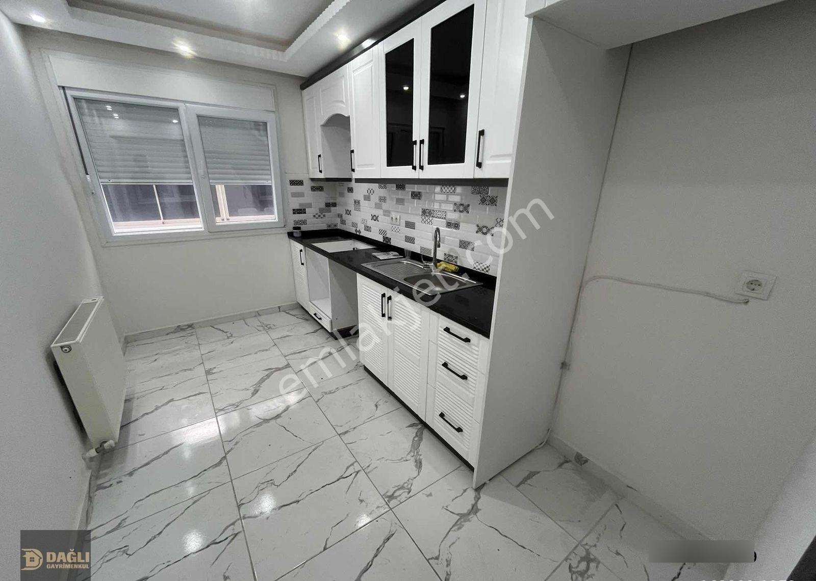 Dağlı Gayrimenkul'den|3+1|kiralık Cadde|üzeri|ara|kat|daire!