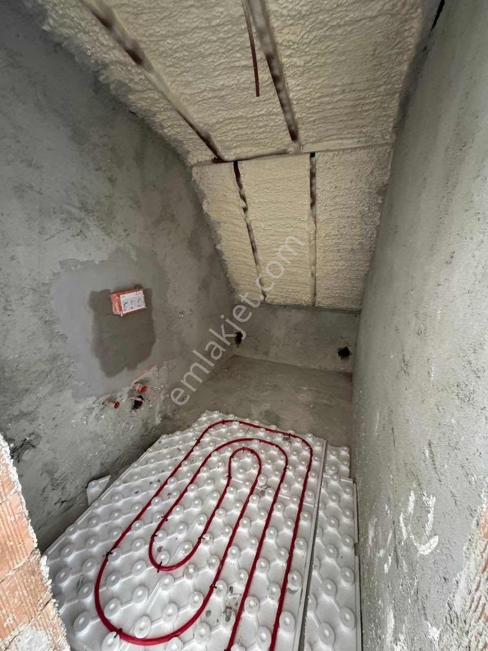 Emsa İnş. Taşolukta Sıfır Asansörlü 2+1 95m2 Çatı Katı - Görsel 2