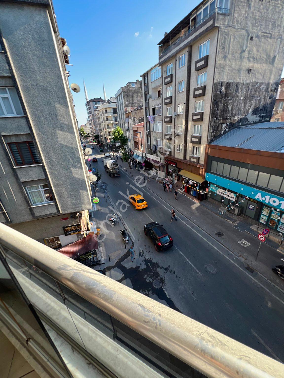 Serkan Gayrimenkulden Bahçelievler Yenibosnada Cadde Üzeri 2+1 90 Metre - Görsel 32