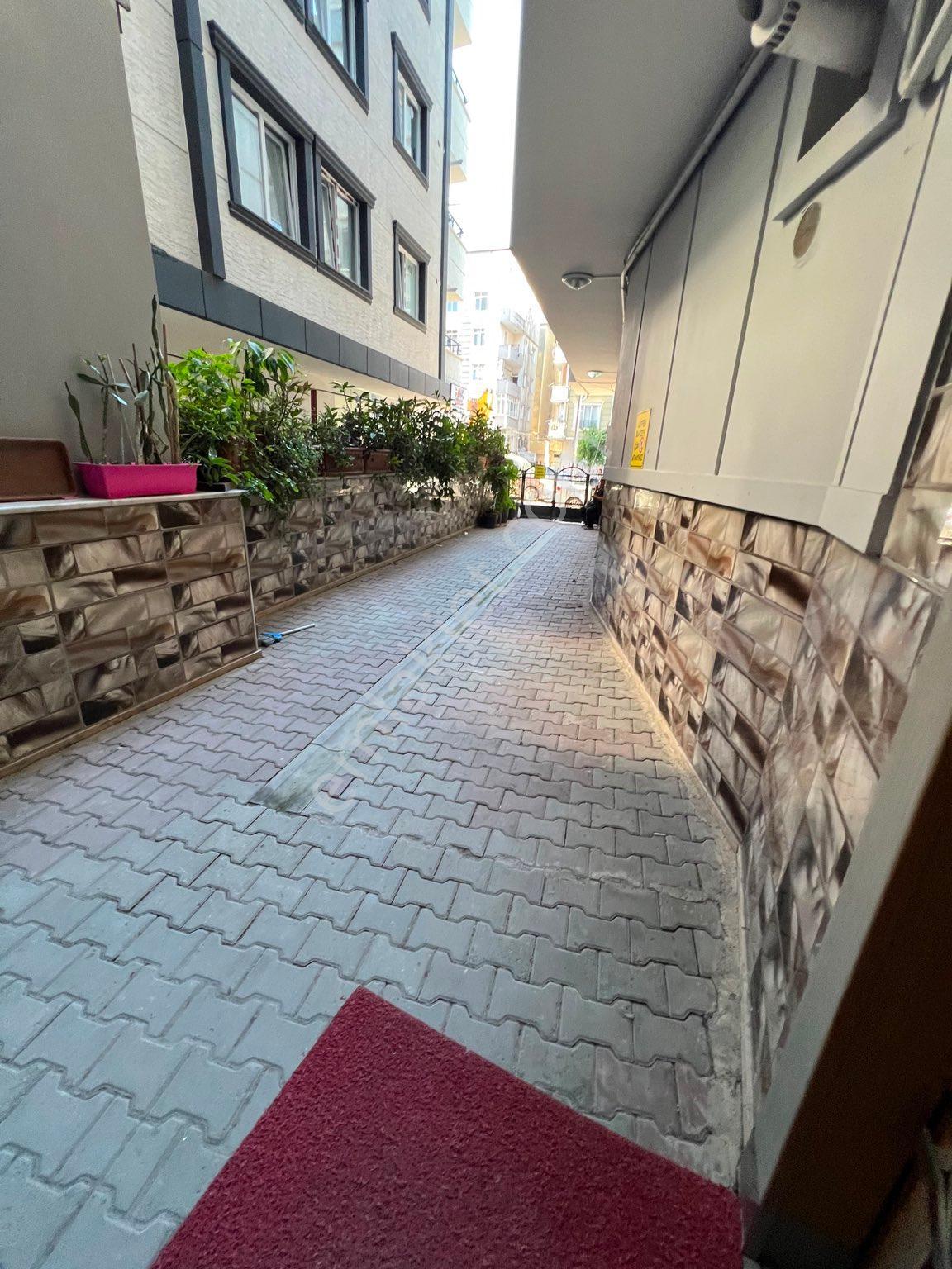 Serkan Gayrimenkulden Bahçelievler Yenibosnada Cadde Üzeri 2+1 90 Metre - Görsel 22