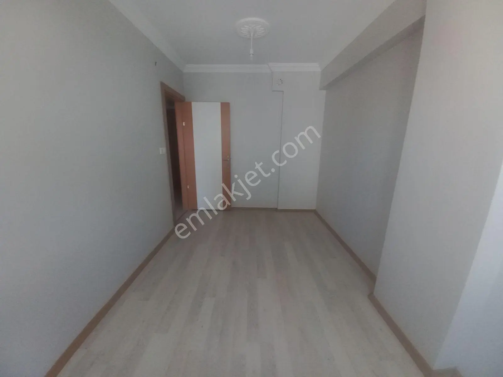 Şeyh Sinan Mahallesinde 70m2 Kapalı Mutfak 1+1 Daire - Görsel 2