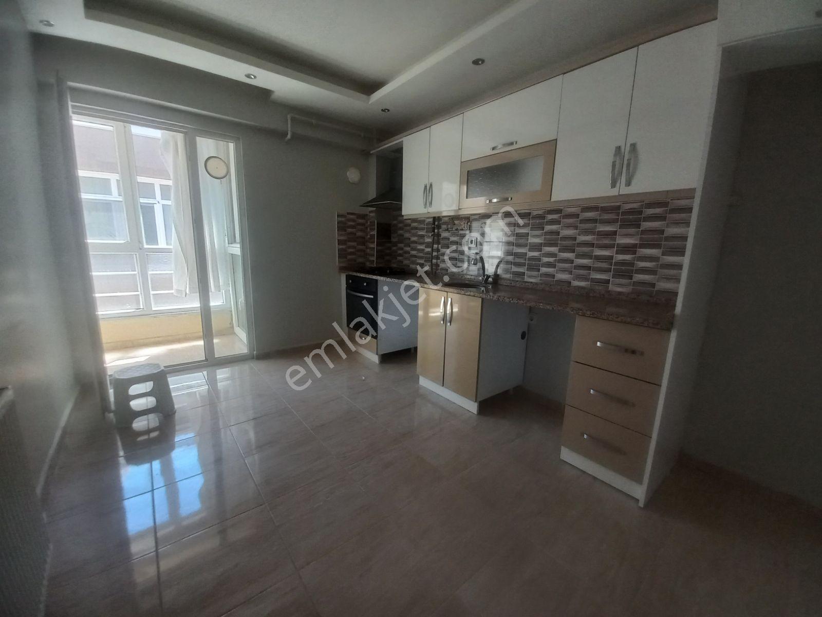 Şeyh Sinan Mahallesinde 70m2 Kapalı Mutfak 1+1 Daire - Görsel 8