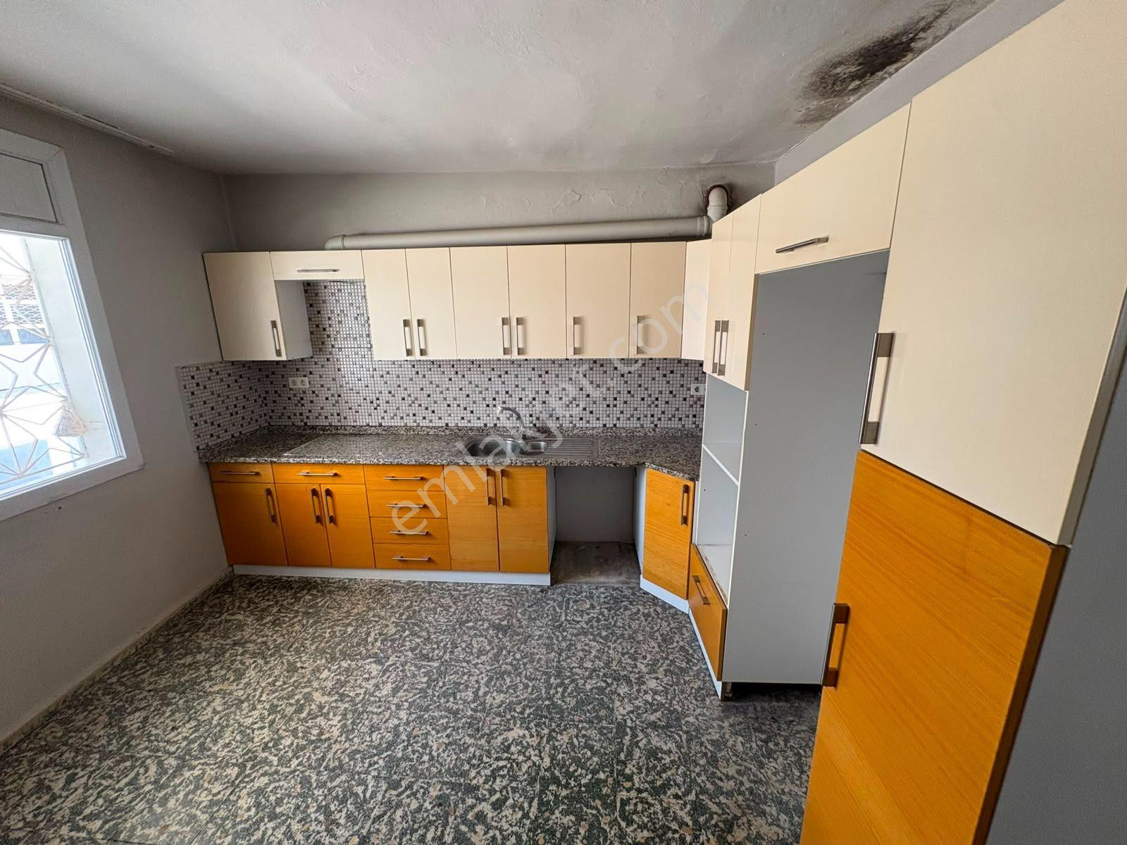 Rota Emlak'tan Gümüldür'de Merkezi Konumda 2+1 Kiralık Daire - Görsel 6