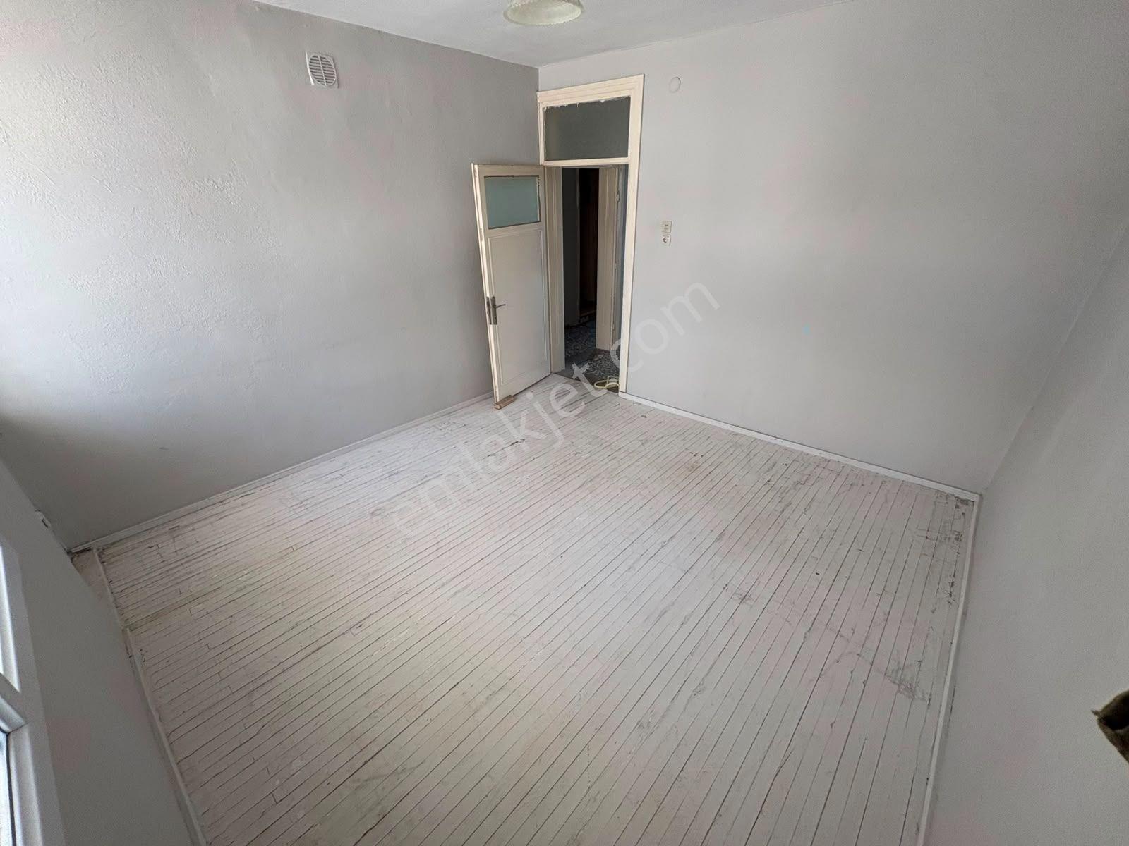 Rota Emlak'tan Gümüldür'de Merkezi Konumda 2+1 Kiralık Daire - Görsel 8