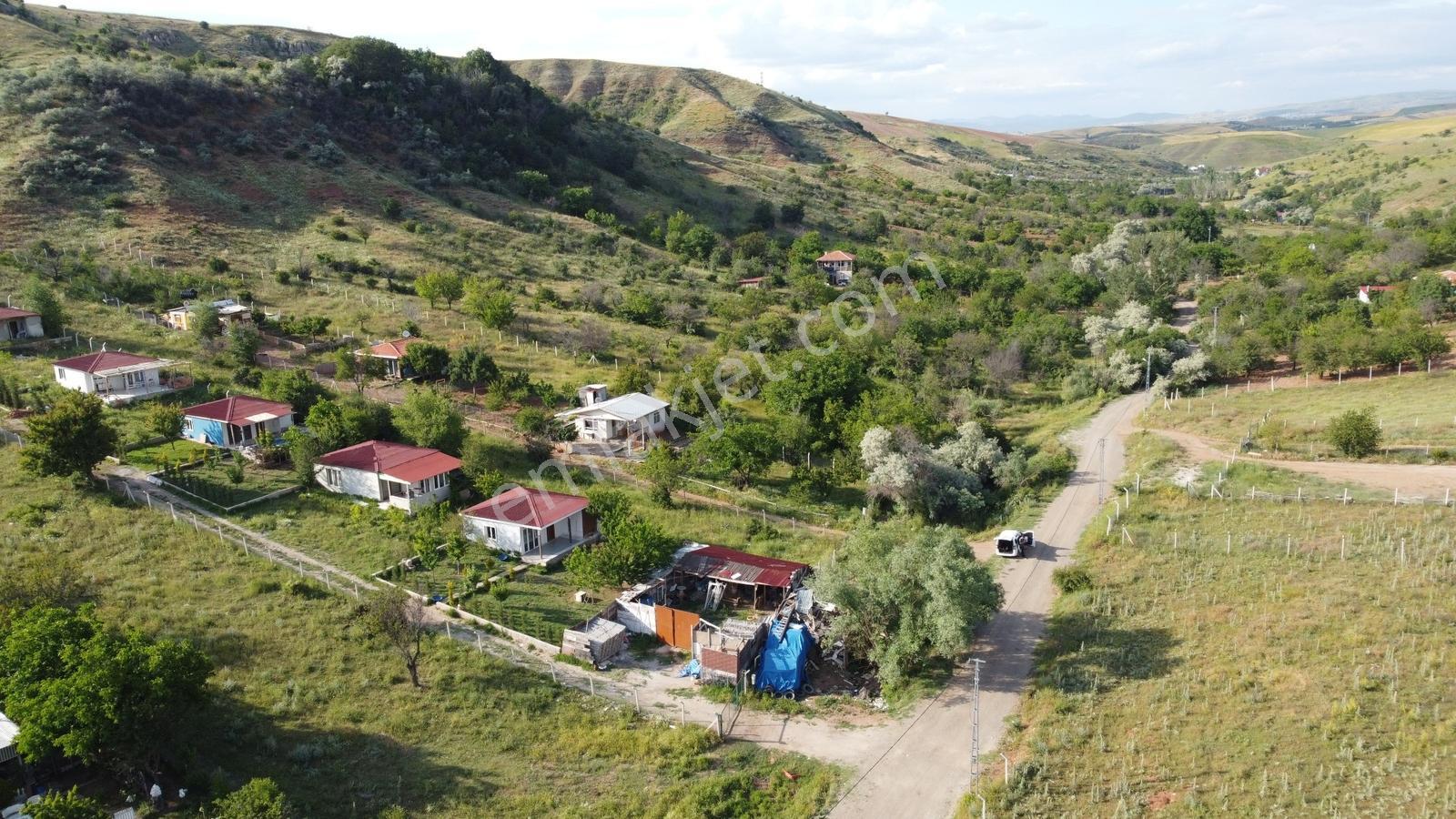 *peçenek Te Yol Kenarı Bahçelerin İçerisinde 255 Metre Hisseli* - Görsel 23