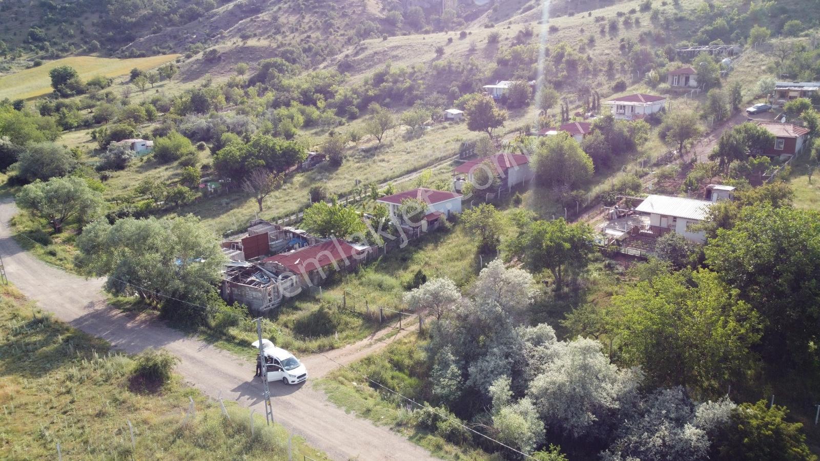 *peçenek Te Yol Kenarı Bahçelerin İçerisinde 255 Metre Hisseli* - Görsel 7