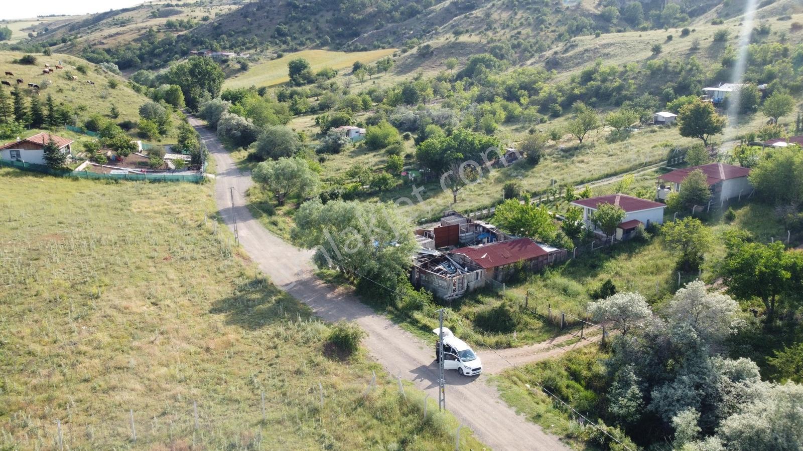 *peçenek Te Yol Kenarı Bahçelerin İçerisinde 255 Metre Hisseli* - Görsel 18