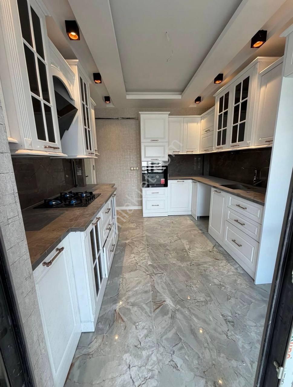 Küçükçekmece Halkalı'da Sahibinden Kiralık Geniş 2+1 Daire - Görsel 4