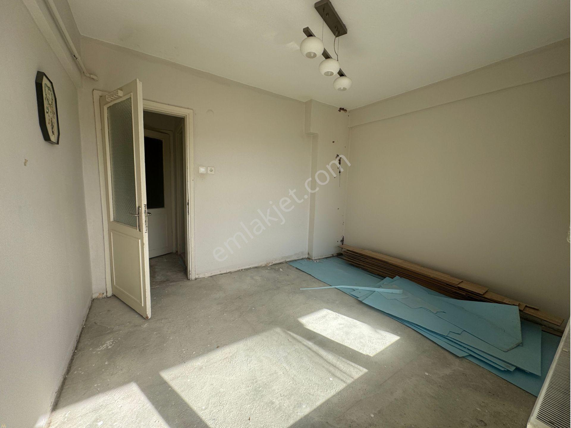 Üsküdar Zeynep Kamil Merkezde 2+1 Kiralık Daire (tadilatlı) - Görsel 24