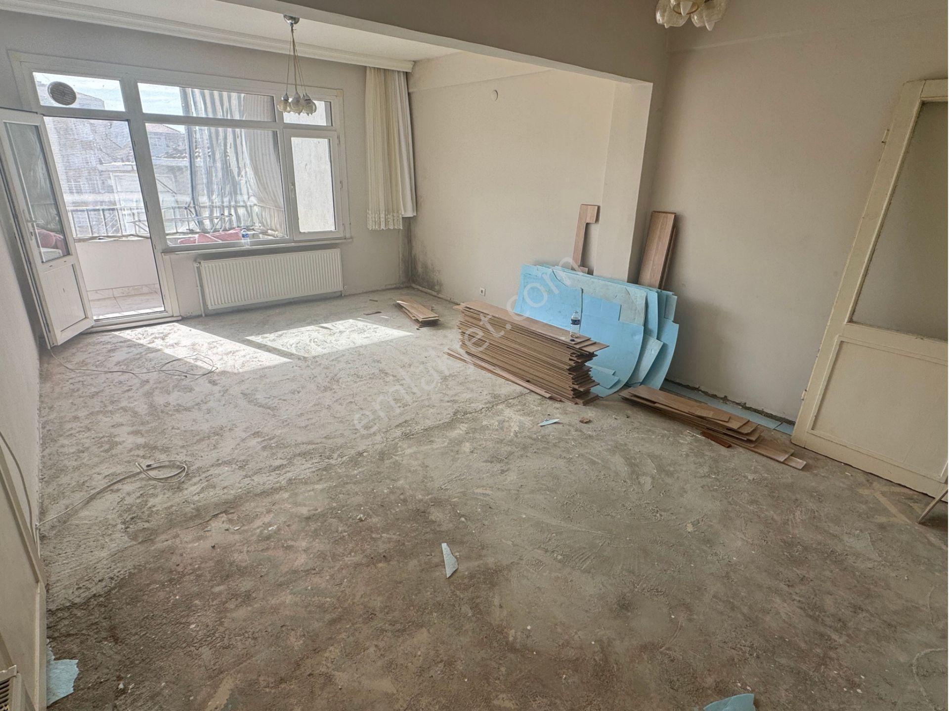 Üsküdar Zeynep Kamil Merkezde 2+1 Kiralık Daire (tadilatlı) - Görsel 15