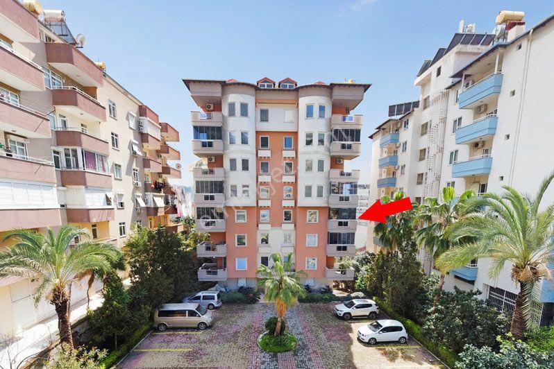 2+1 110 M2 Full Eşyalı Denize 700 Mt Kredi Ve İkamete Uygun