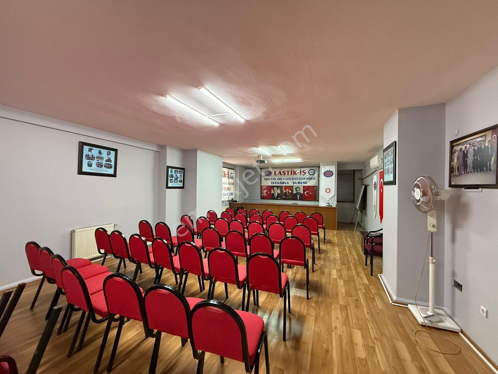 Şirinevler Meydan'da Komple Kullanımlı Satılık 380 M2 Ofis Katı - Görsel 26