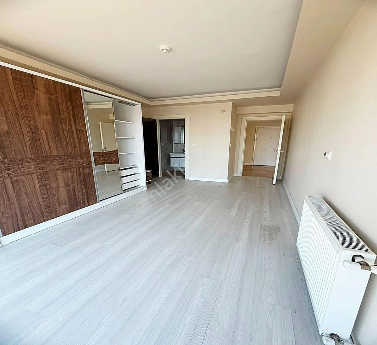 Güzelyurt Metrobüs'e 1 Dk Mesafede Delta Deluxe Sitesinde Ebeveyn Banyolu 2+1 Kiralıkdaire - Görsel 5