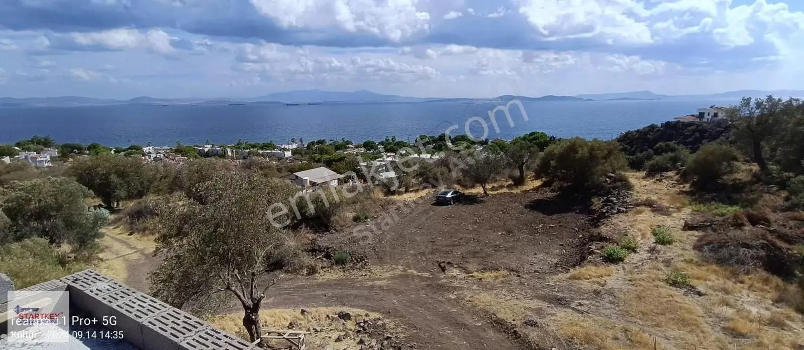Dikili Çandarlı'da 293 M2 Satılık Villa İmarlı Arsa
