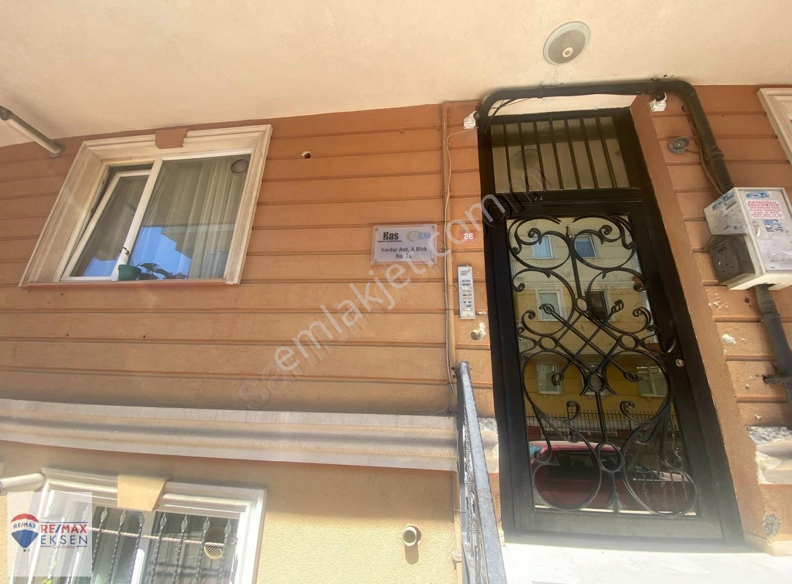 Çekmeköy Merkez Mahallesi 1+1 70m2 Boş Kiralık Daire - Görsel 28