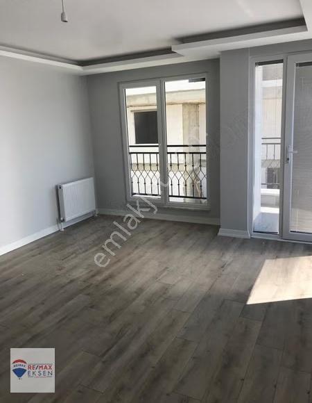 Çengelköyde Mükemmel Konumda Anacadeye 1 Dk 2+1 Arakat Daire - Görsel 10