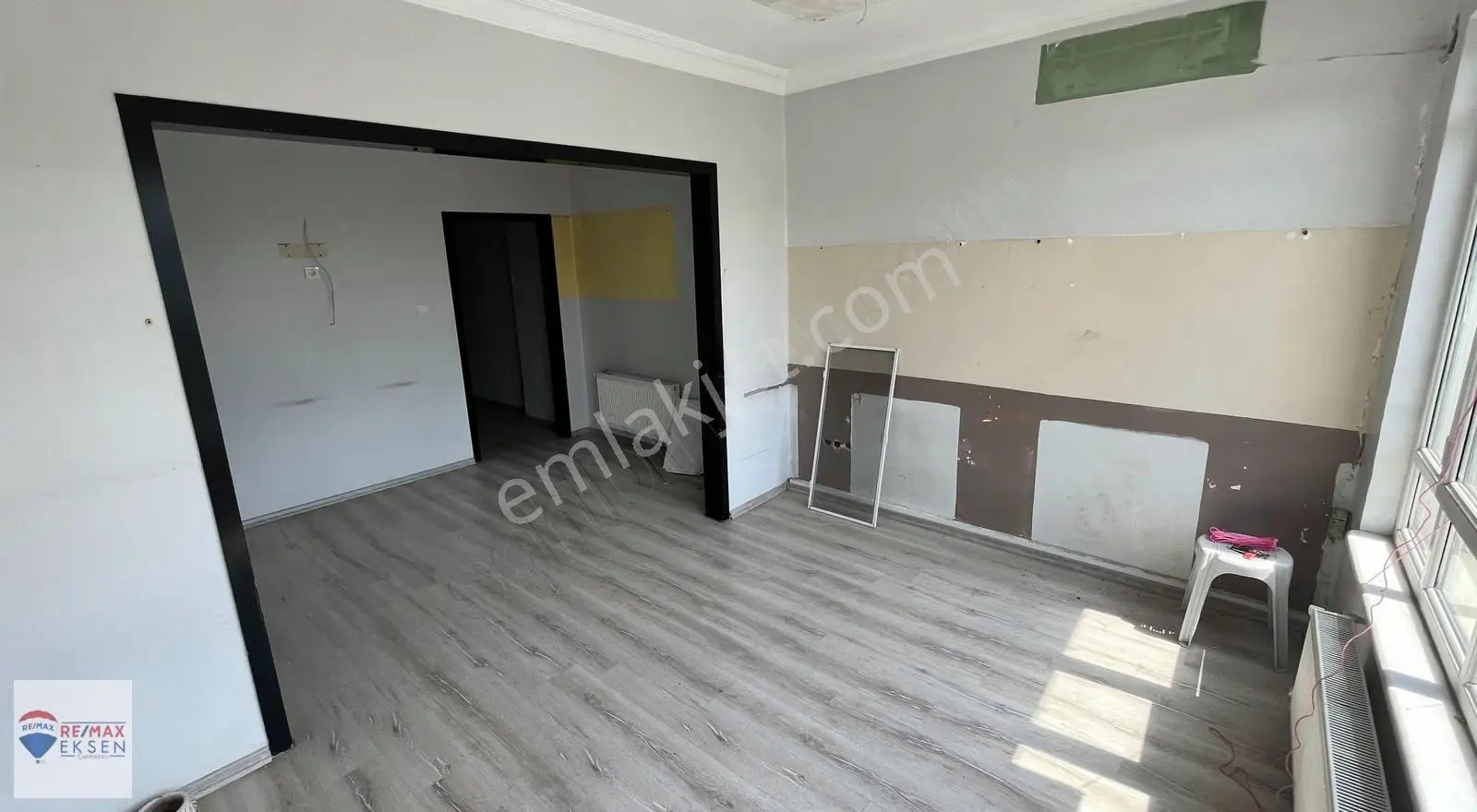Üsküdar Muratreis'te Metroya 25m, Tabela Değeri Yüksek Ofis - Görsel 4