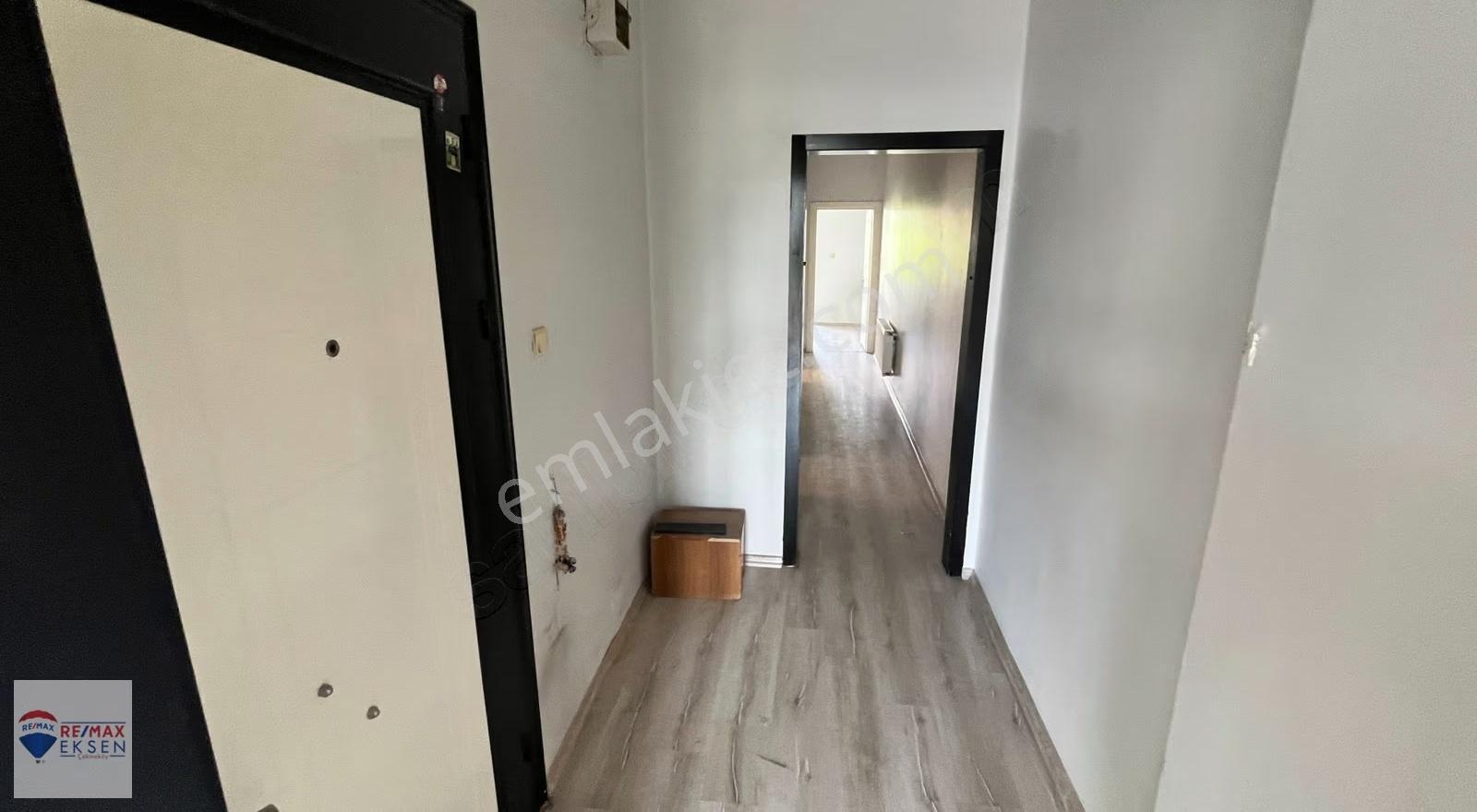 Üsküdar Muratreis'te Metroya 25m, Tabela Değeri Yüksek Ofis - Görsel 7