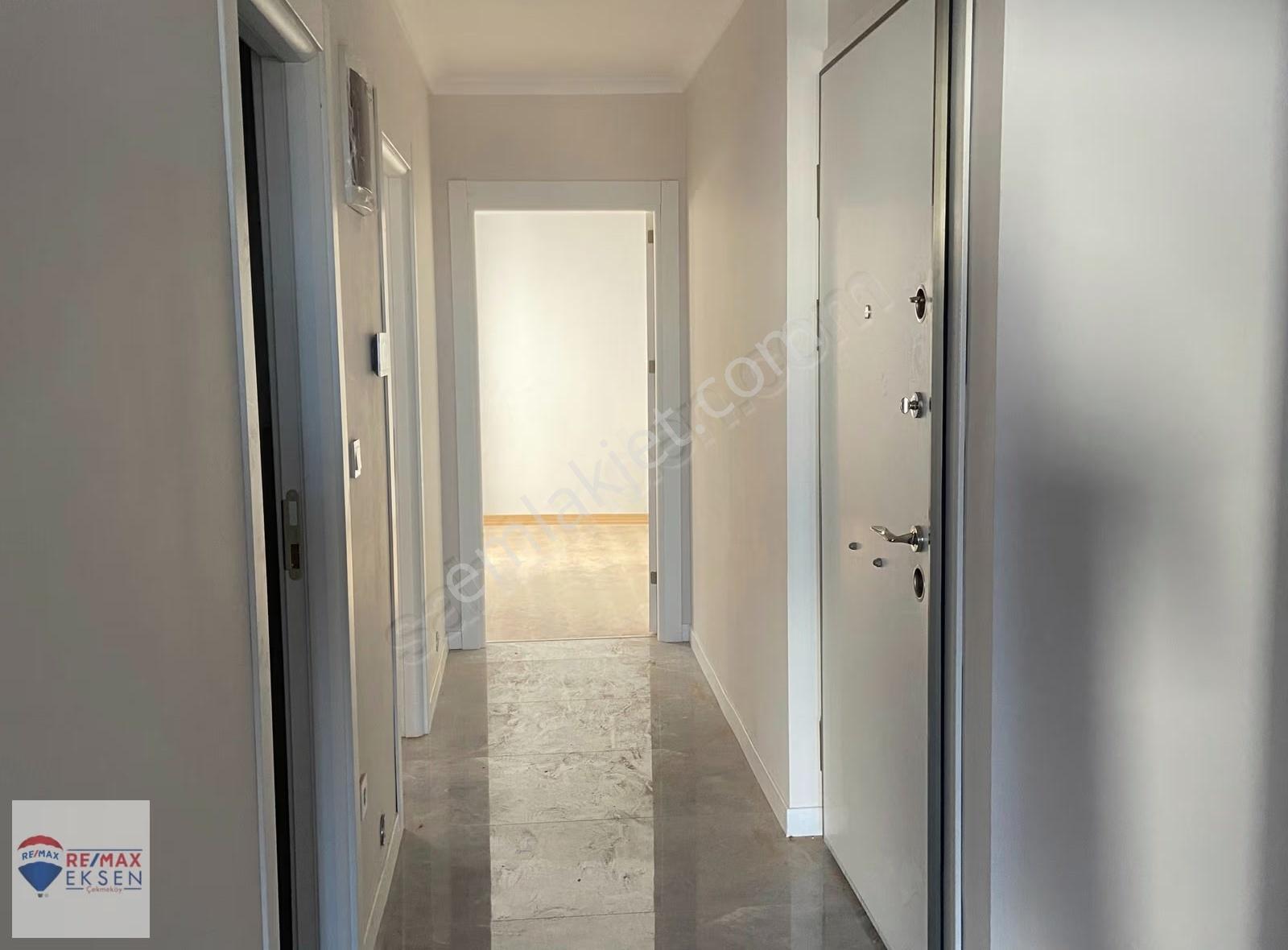 Üsküdar'da Boğaz Manzaralı Yeni Binada Kiralık 2+1 Daire - Görsel 29