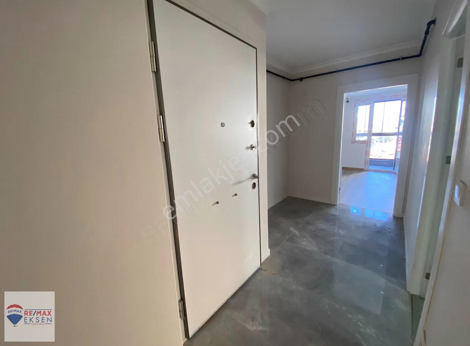 Üsküdar'da Boğaz Manzaralı Yeni Binada Kiralık 2+1 Daire - Görsel 16