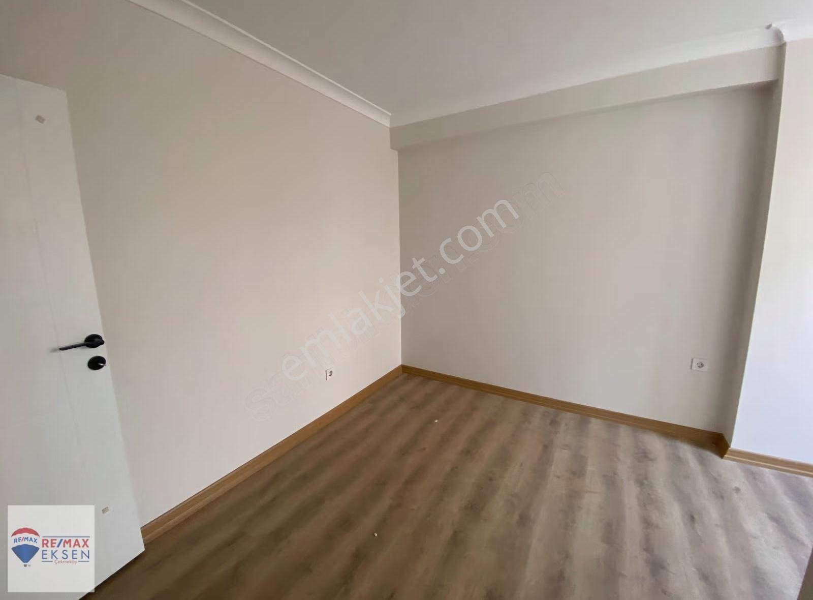 Üsküdar'da Boğaz Manzaralı Yeni Binada Kiralık 2+1 Daire - Görsel 35