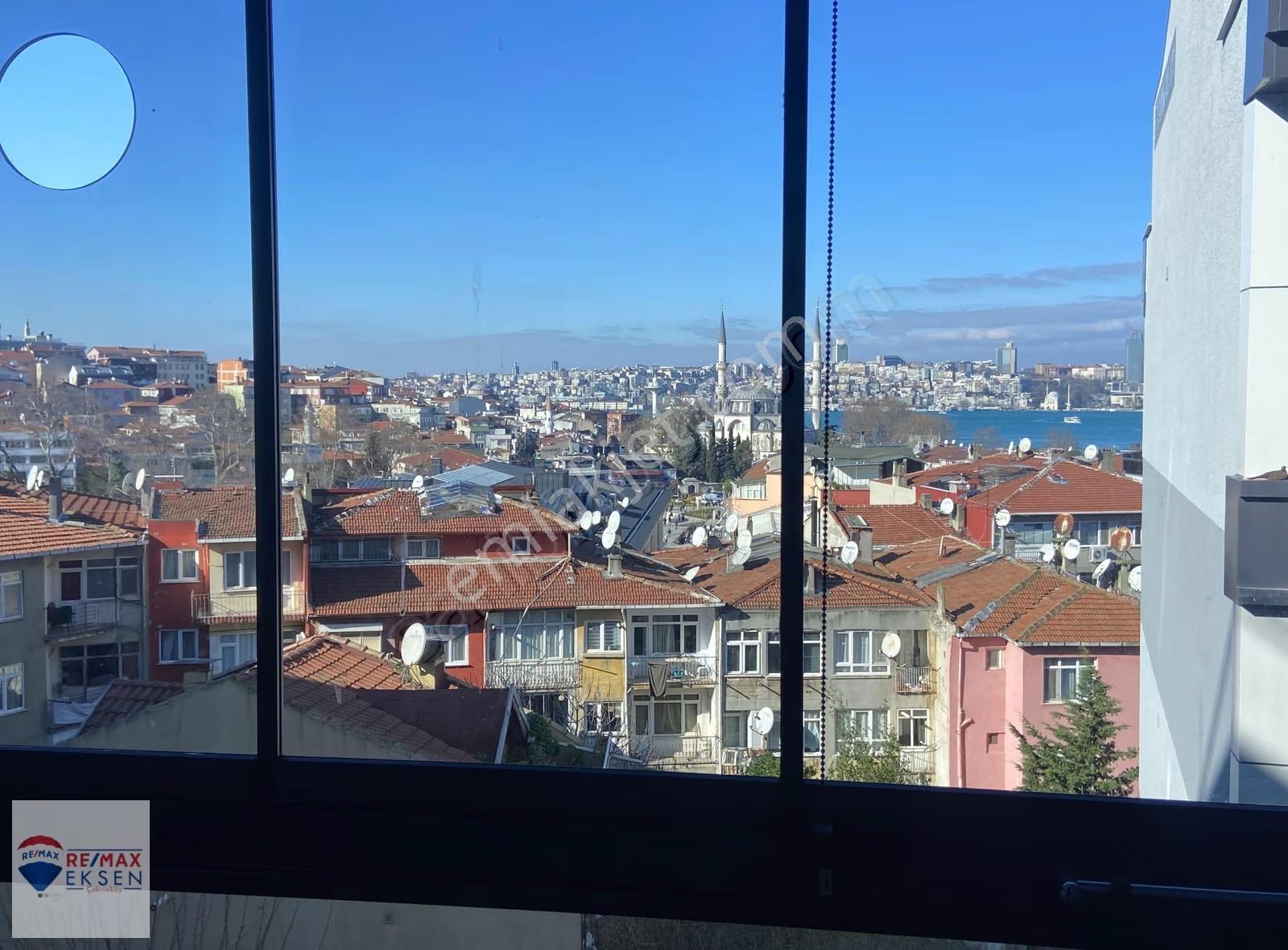 Üsküdar'da Boğaz Manzaralı Yeni Binada Kiralık 2+1 Daire - Görsel 30