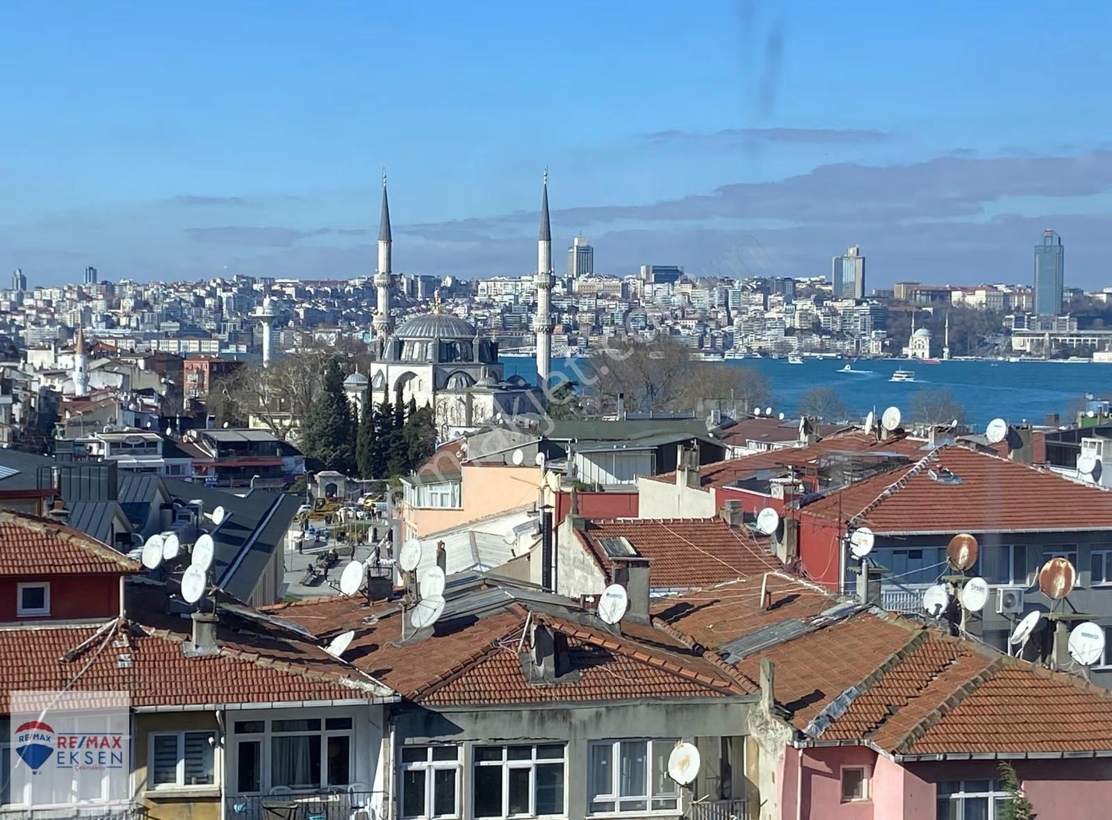 Üsküdar'da Boğaz Manzaralı Yeni Binada Kiralık 2+1 Daire - Görsel 21