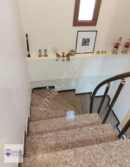 Satılık Üsküdar Çiçekçi'de Deniz Manzarlı 255 M2 5+1 Otoparklı - Görsel 18
