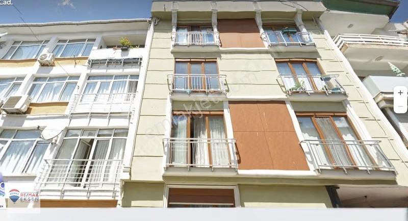 Satılık Üsküdar Çiçekçi'de Deniz Manzarlı 255 M2 5+1 Otoparklı