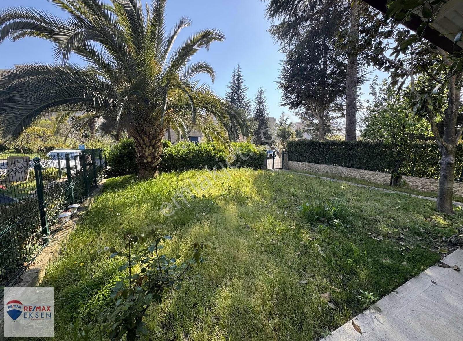 Çekmeköy Villa Belde Sitesinde Kiralık 5+1 Villa - Görsel 28