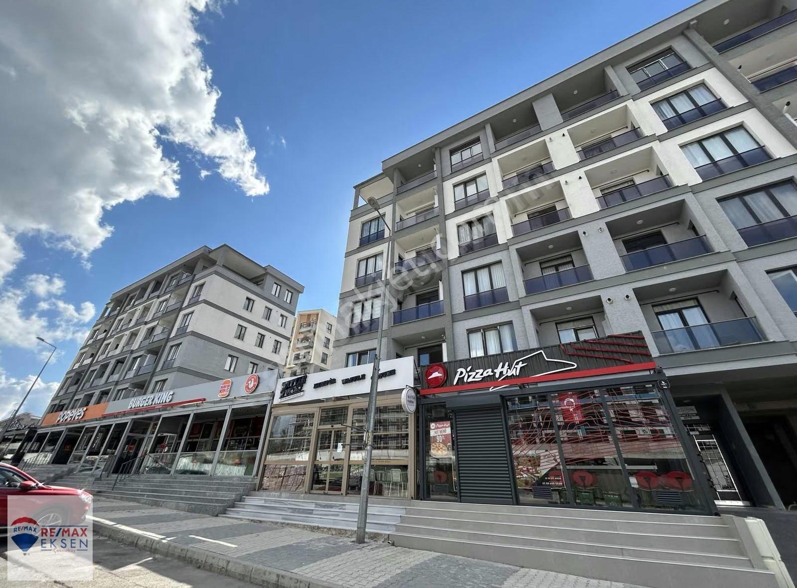 Online Cadde Özyeğin Üni. Komşu Full Eşyalı Kiralık Daire - Görsel 16