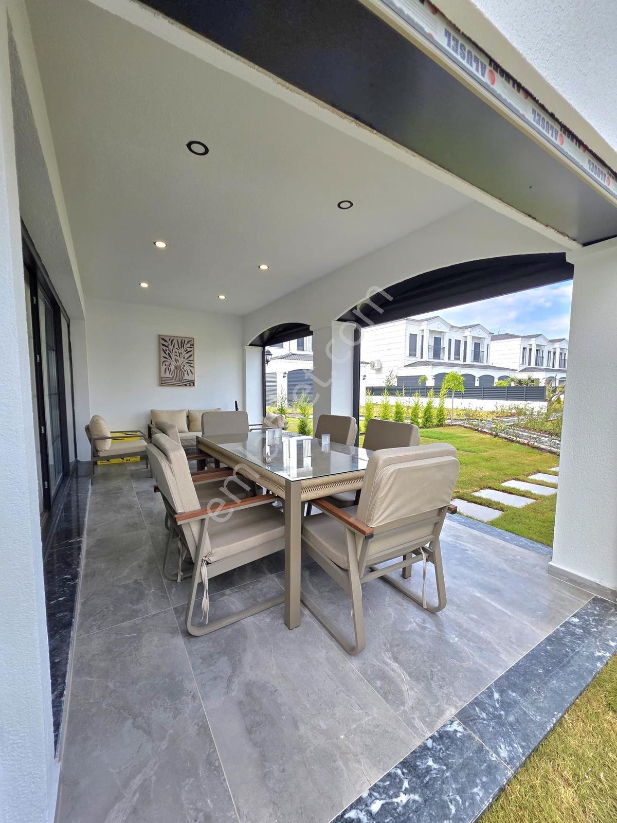 Kuşadası Davutlur Da Sıfır Site İçinde Lüks Villalar - Görsel 23