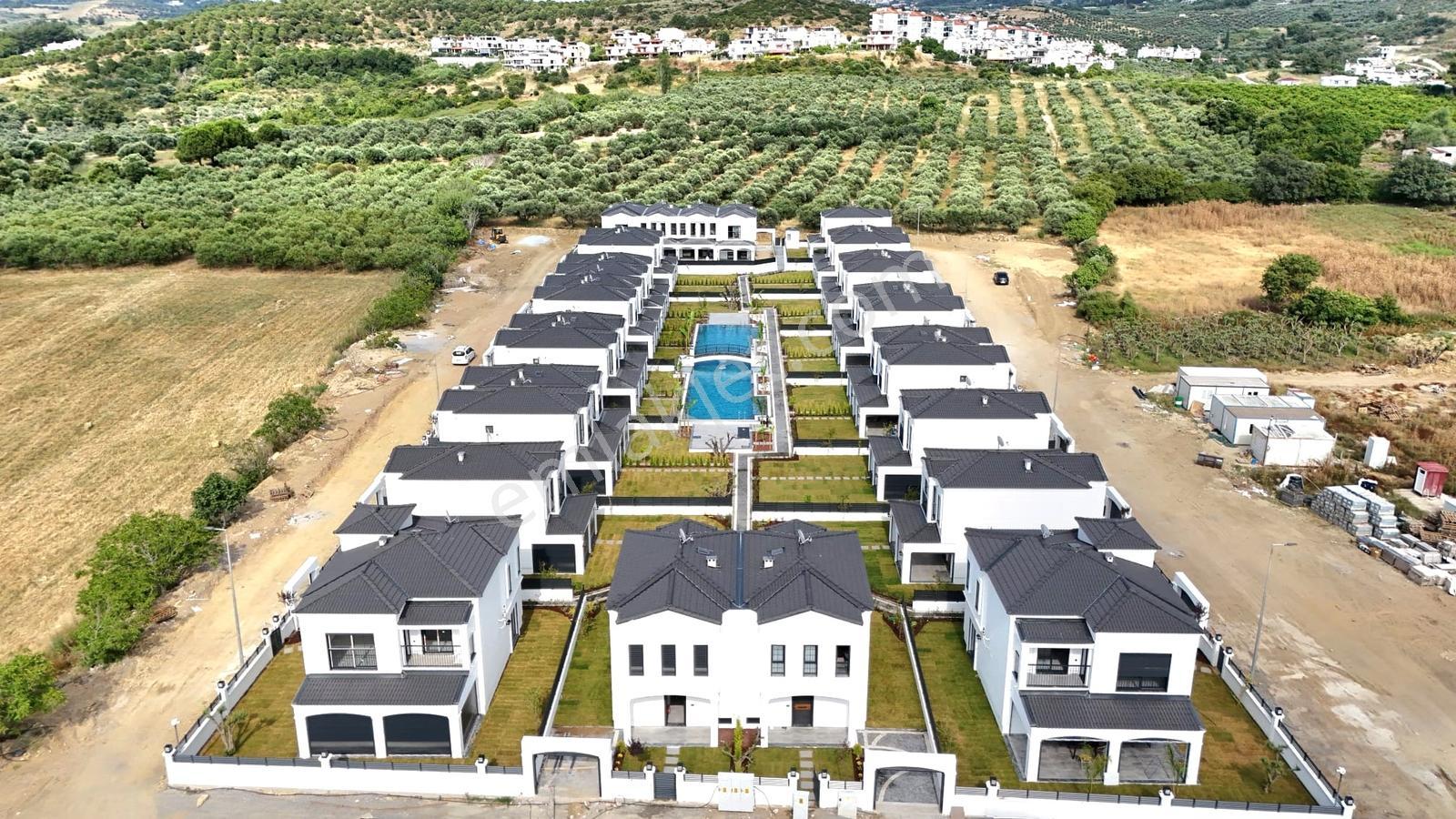Kuşadası Davutlur Da Sıfır Site İçinde Lüks Villalar - Görsel 11