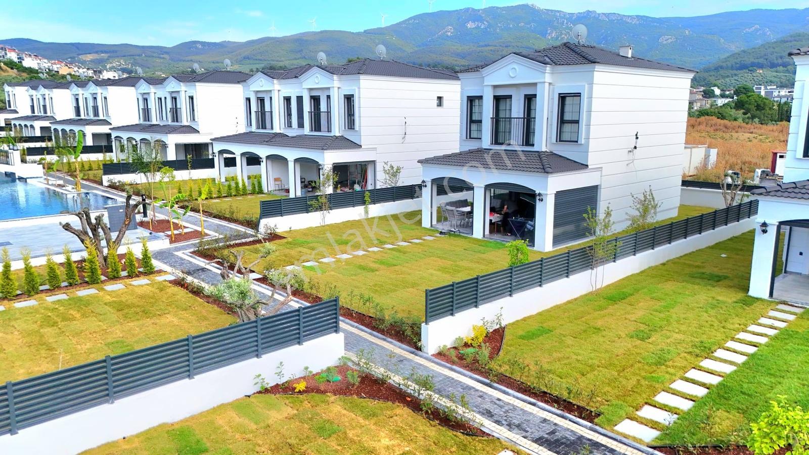 Kuşadası Davutlur Da Sıfır Site İçinde Lüks Villalar - Görsel 16