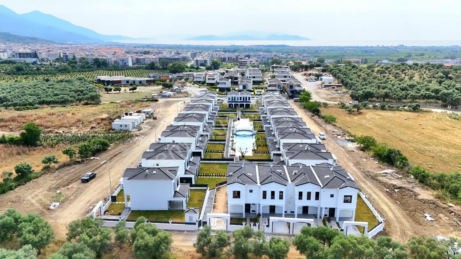 Kuşadası Davutlur Da Sıfır Site İçinde Lüks Villalar - Görsel 13