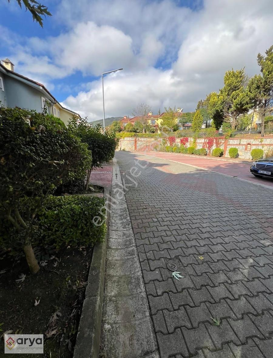 Pendik Çamlık`ta Doğa İle İç İçe Prestijli Sitede Kiralık Villa - Görsel 12