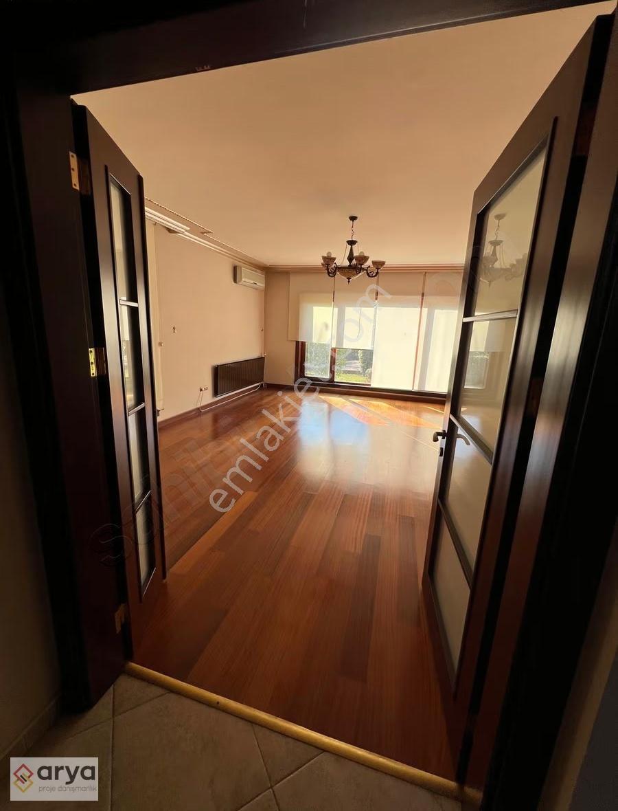 Pendik Çamlık`ta Doğa İle İç İçe Prestijli Sitede Kiralık Villa - Görsel 27