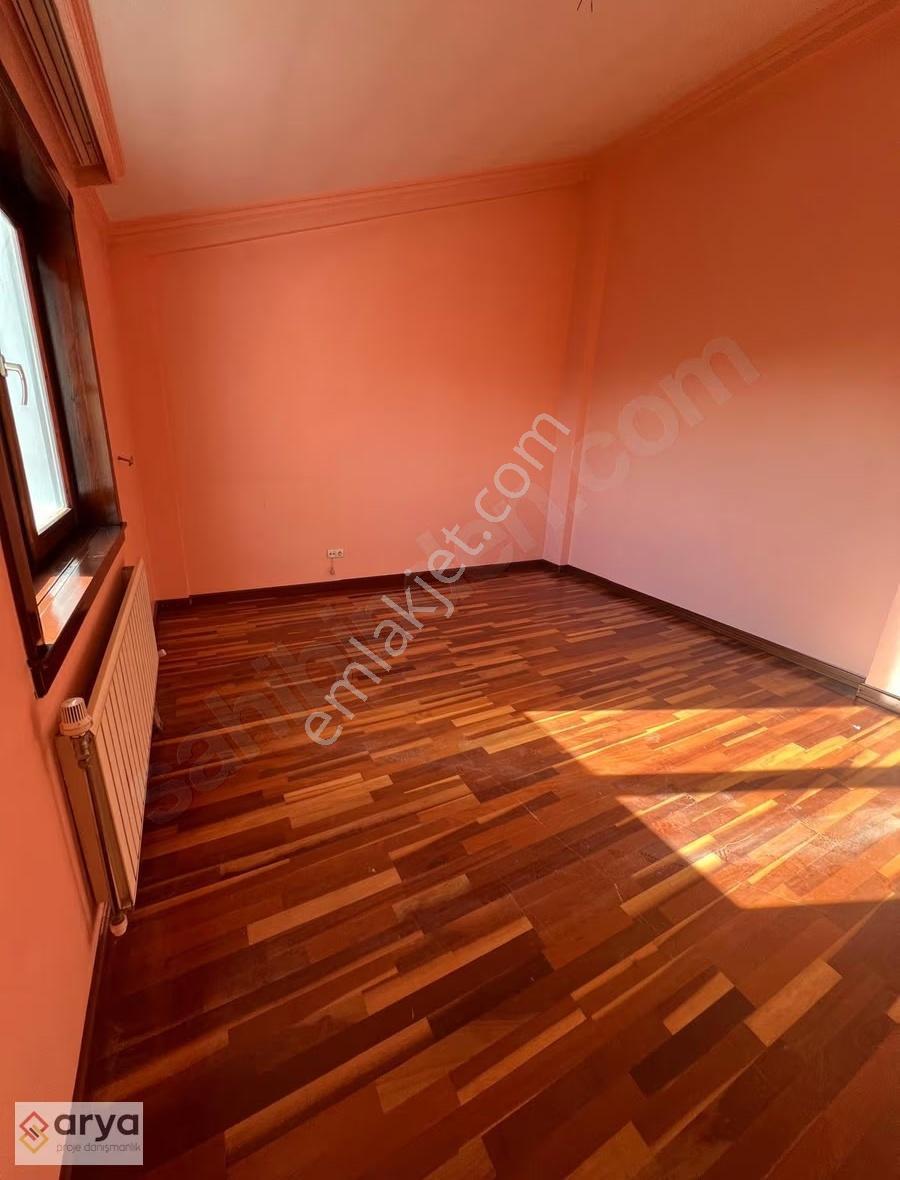 Pendik Çamlık`ta Doğa İle İç İçe Prestijli Sitede Kiralık Villa - Görsel 33
