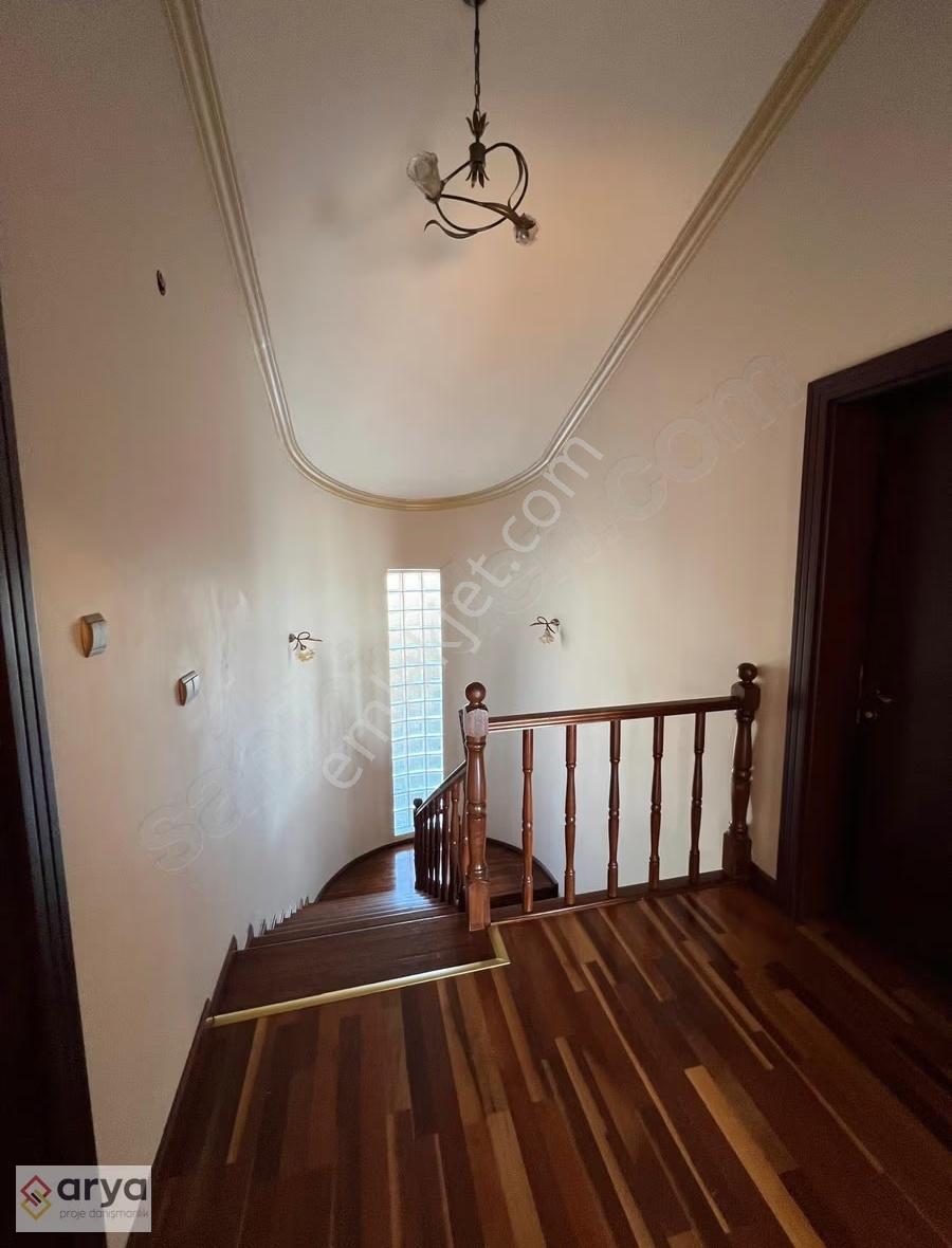Pendik Çamlık`ta Doğa İle İç İçe Prestijli Sitede Kiralık Villa - Görsel 11