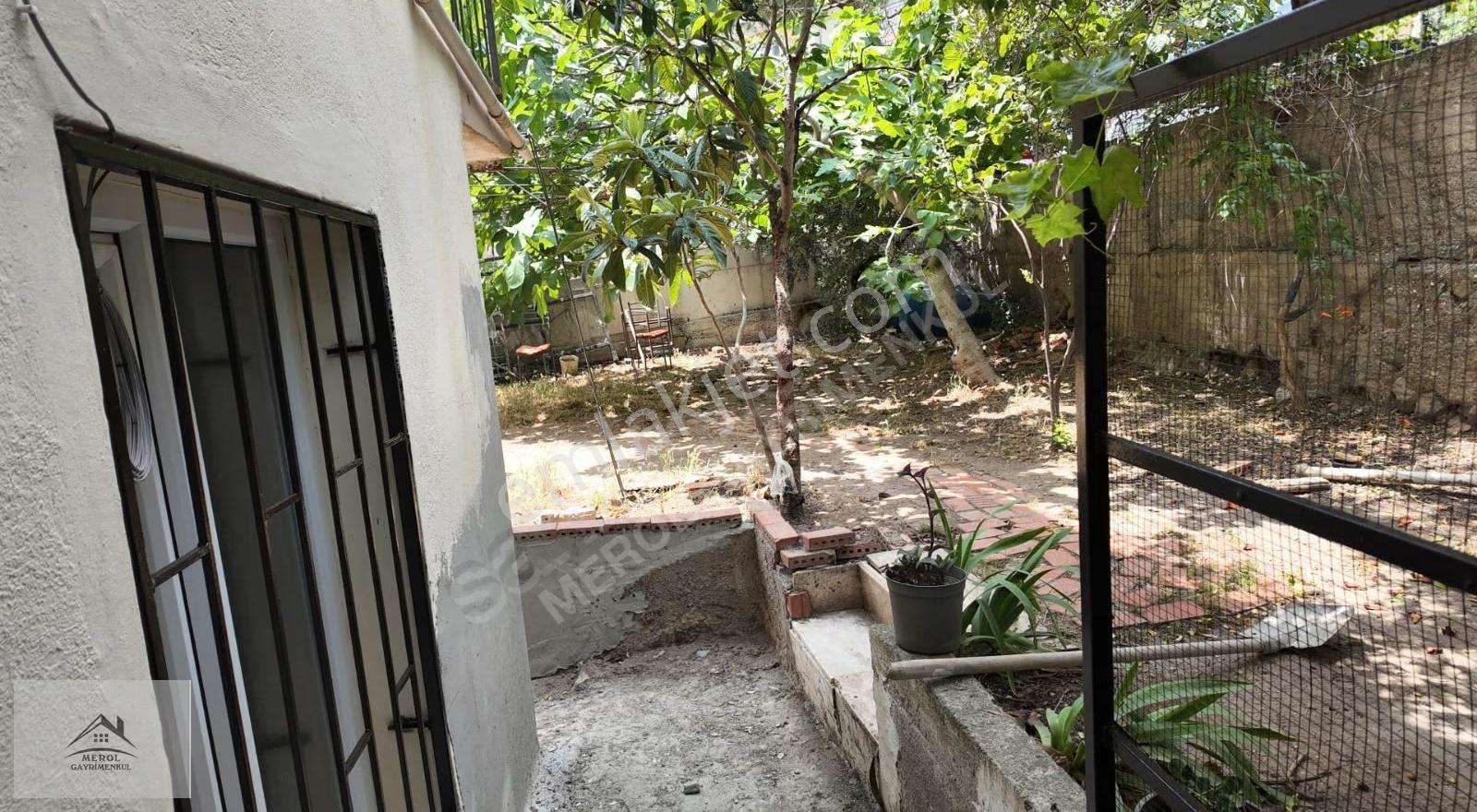 Bornova İnönü Mahallesinde Bahçeli 3+1 Daire Kiralık - Görsel 24
